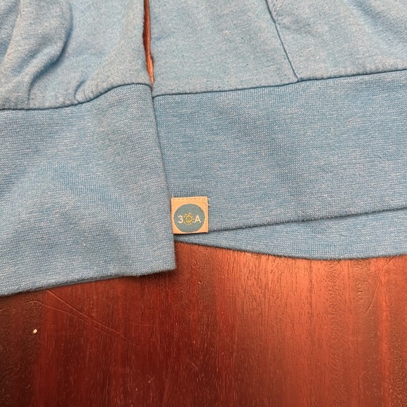 30A “beach happy” blue long sleeve t-shirt size 2XL - Picture 2 of 4